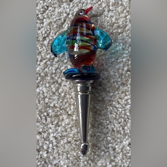 Vintage Pier One Penguin Bottle Stopper Wine Rainbow Glass Penguin Decoration - Picture 1 of 4